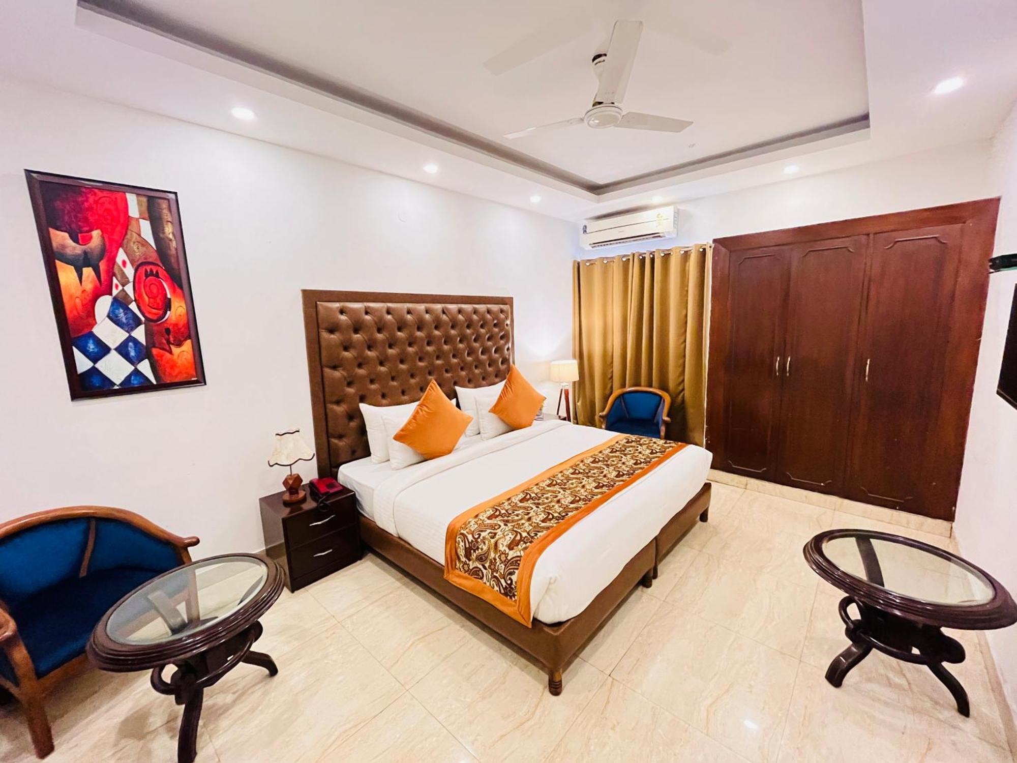 Отель Grove Residency Hauz Khas New Delhi Couple Friendly Экстерьер фото