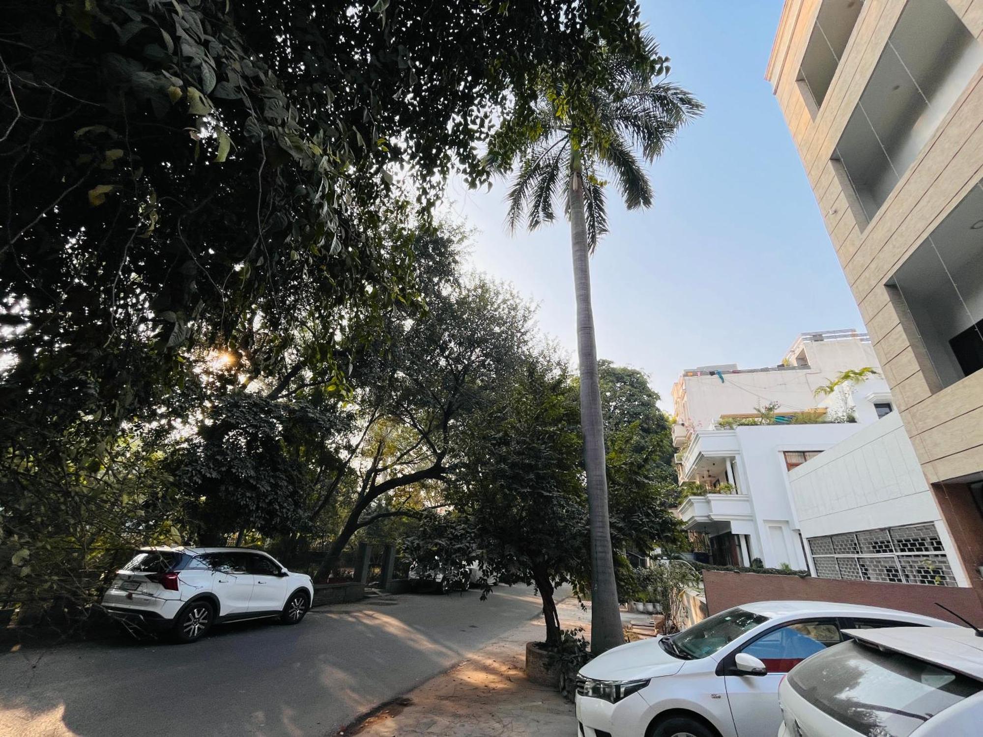 Отель Grove Residency Hauz Khas New Delhi Couple Friendly Экстерьер фото